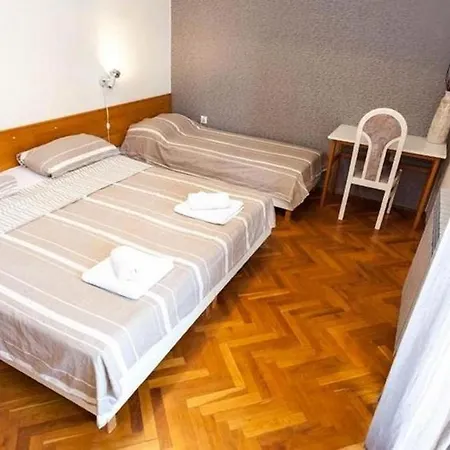 And With Parking Space Pakostane, Biograd - 24768 ゲストハウス 3*